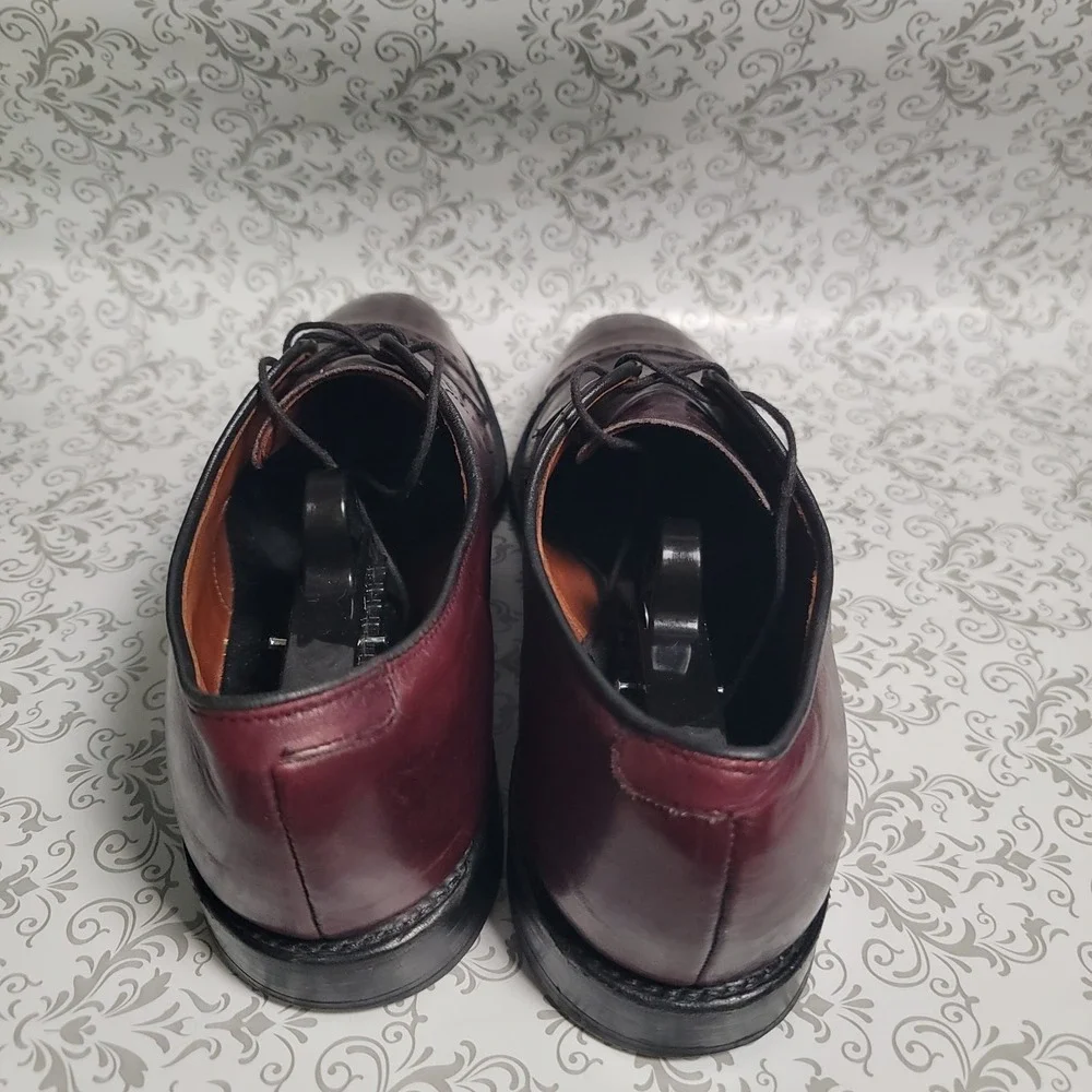 Allen Edmonds brand allen